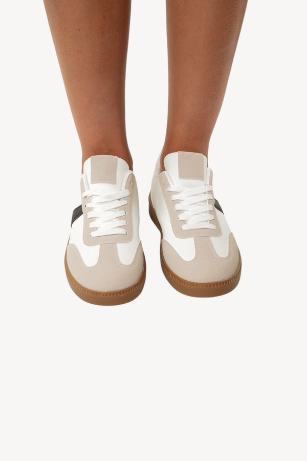 Lyla Sneakers